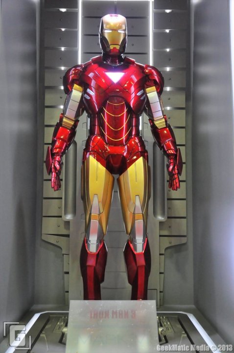 GeekMatic!: STGCC 2013: Hall of Armors by Hot Toys!