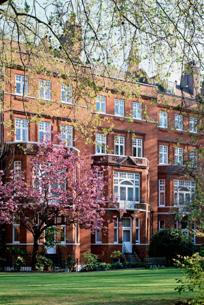 Scrumpdillyicious The Draycott A Timeless Classic by Sloane Square