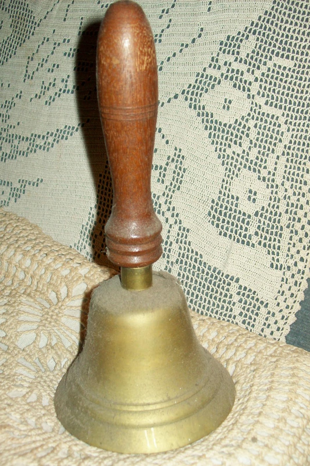 Life in a Deer Yard ANTIQUE BRASS BELL (SCHOOL BELL)