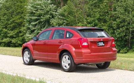 AutoSleek: "2009 Dodge Caliber: How Much Oil To Change"