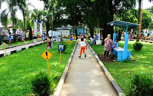 Mengenal Rambu-rambu Lalu Lintas di Taman Zebra Cilacap ...