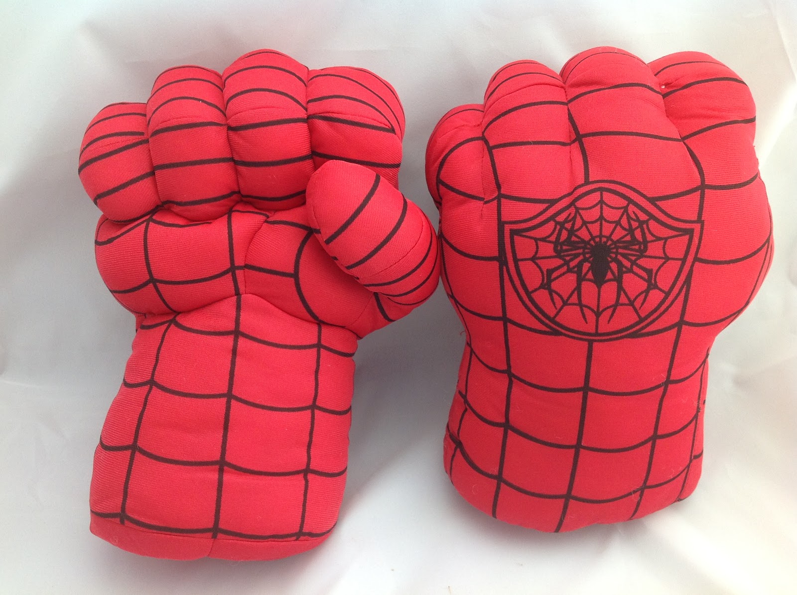 ITEENUNION (OLD ITEENSTORE) Set of 2pcs SuperHero SpiderMan Hands