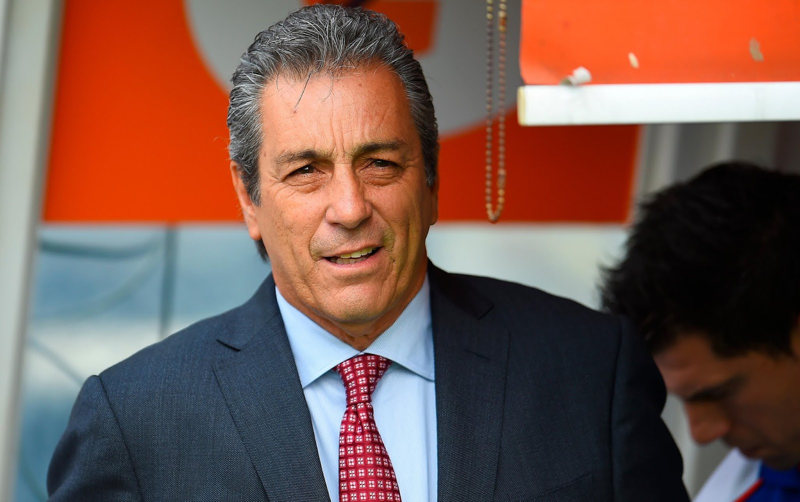 TOMÁS BOY, NUEVO ENTRENADOR DE CHIVAS ¡CHIVAS A GANAR!