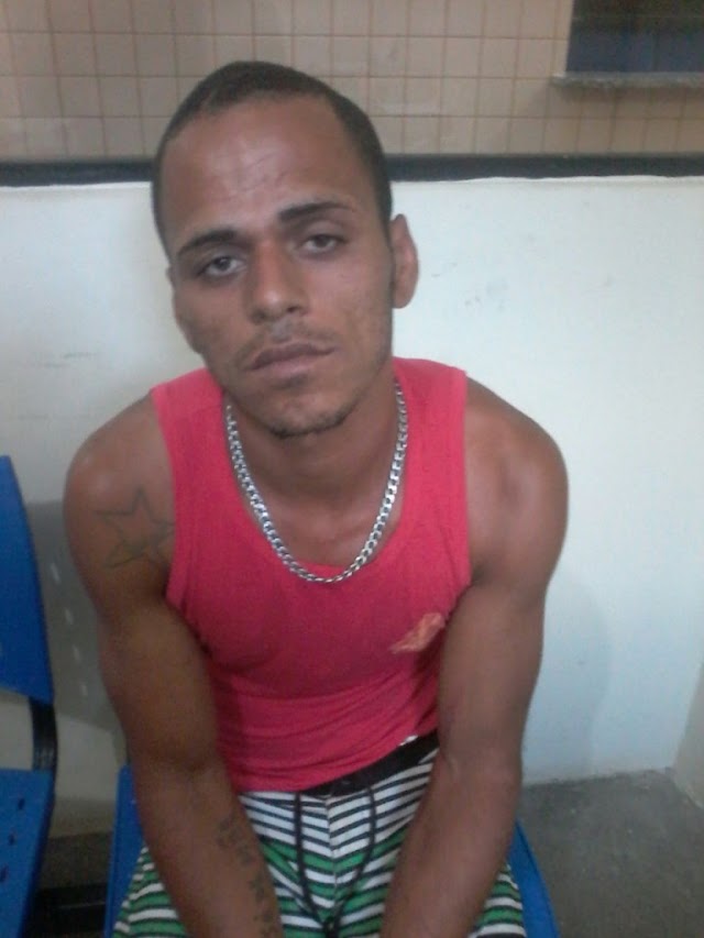 Macajubense é preso com arma de fogo em Itaberaba