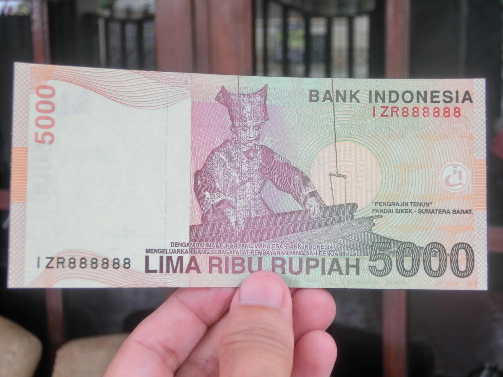 Sejarah Aset yg Berharga : UANG 5 RIBU SERI 8-8-8-8-8-8