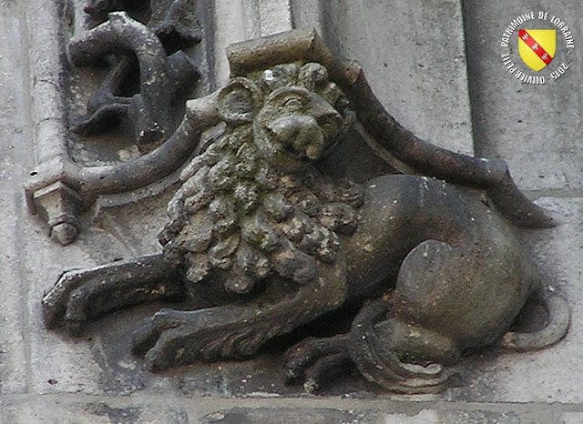 SAINT-NICOLAS-DE-PORT (54) - Basilique Saint-Nicolas (Extérieur - Culots sculptés)