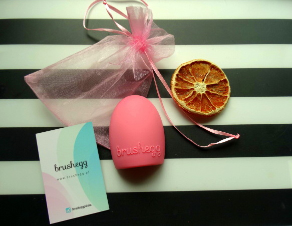 BRUSHEGG - jajko do czyszczenia pędzli 
