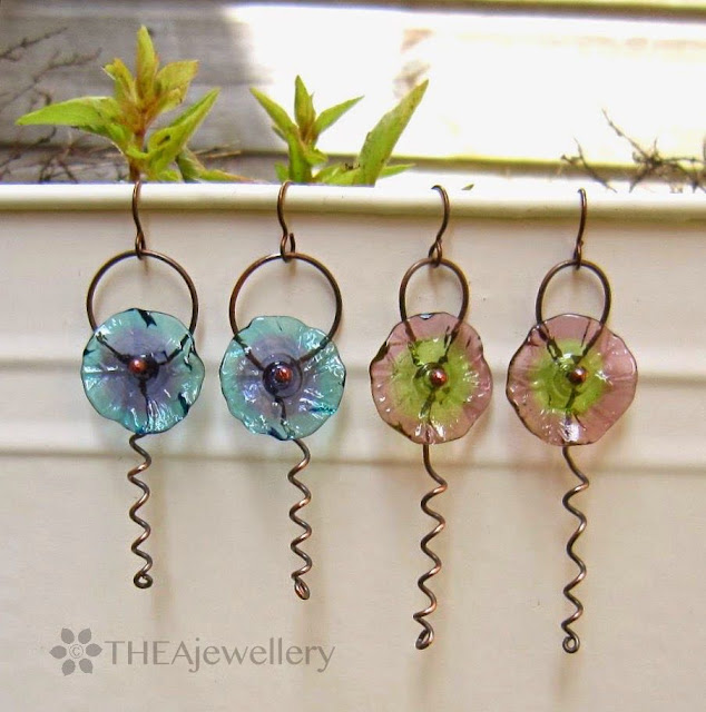  Flower tendril earrings