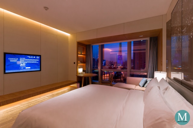 King Deluxe Room River View at Conrad Guangzhou