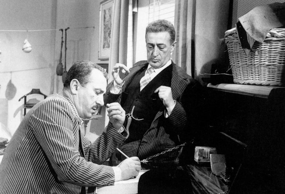 Taormina Film E' 'Faccio cose vedo gente' in un libro le battute più