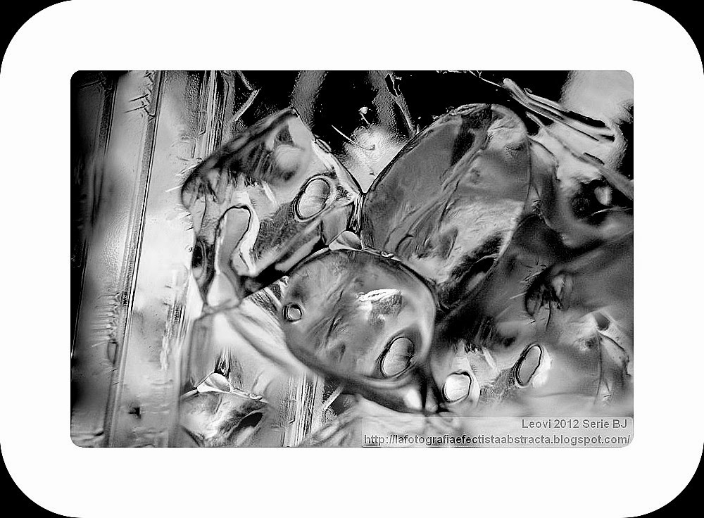 Foto Abstracta 3165 Esta noche han llovido ilusiones huecas - Tonight have rained hollow illusions Foto Abstracta 3165 Esta noche han llovido ilusiones huecas - Tonight have rained hollow illusions