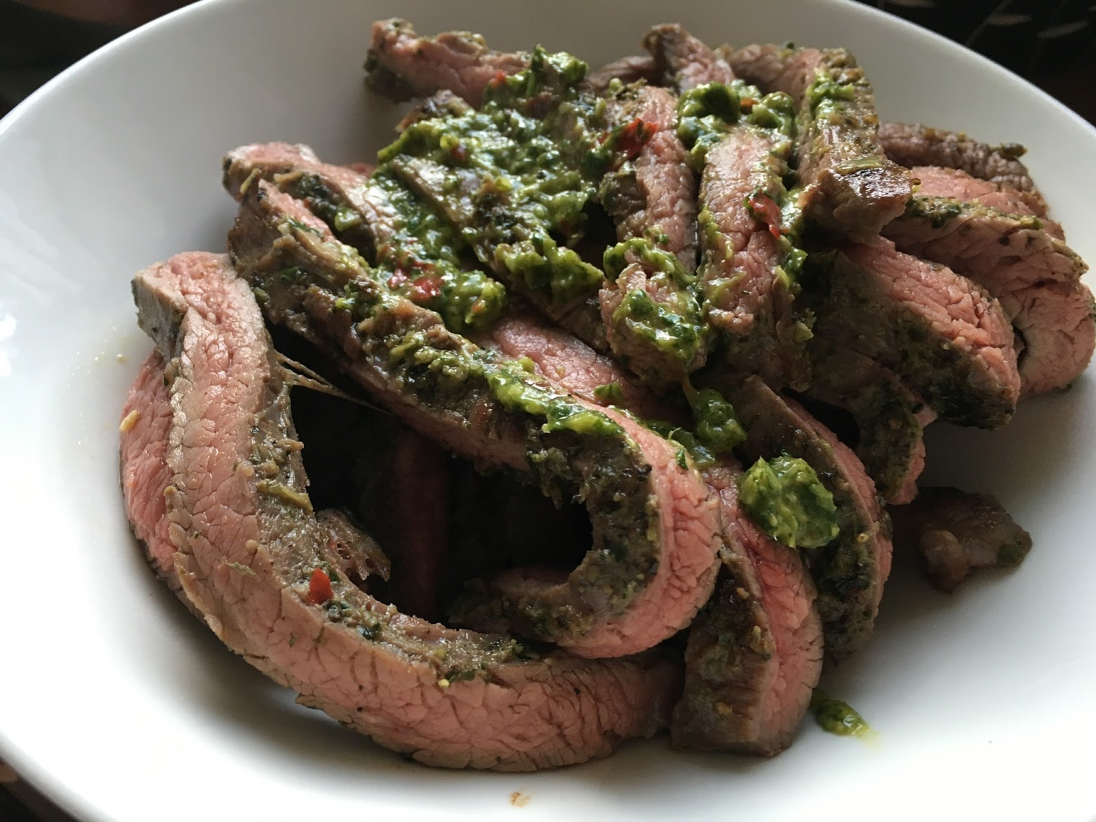 Soppasirkus Chimichurrissa flank steak (sous vide)