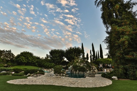 Playboy Mansion Sold To Hostess Owner Hugh Hefner's neighbor, Daren Metropoulos, bought the mansion