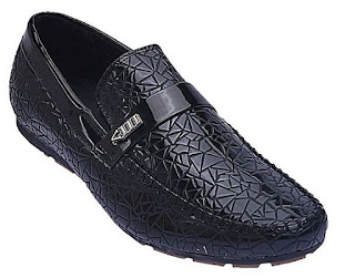 Buy online: Cochise Play Button Skin Leather Shoes