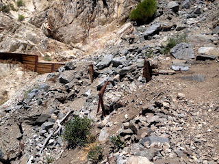 Continued rock slides from the 2002 Curve Fire on Windy Gap Trail, Crystal Lake, Angeles National Forest