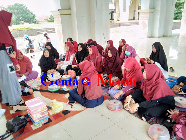 IMM STKIP IMM STKIP- M Kotabumi Gelar Kajian Kemuslimahan