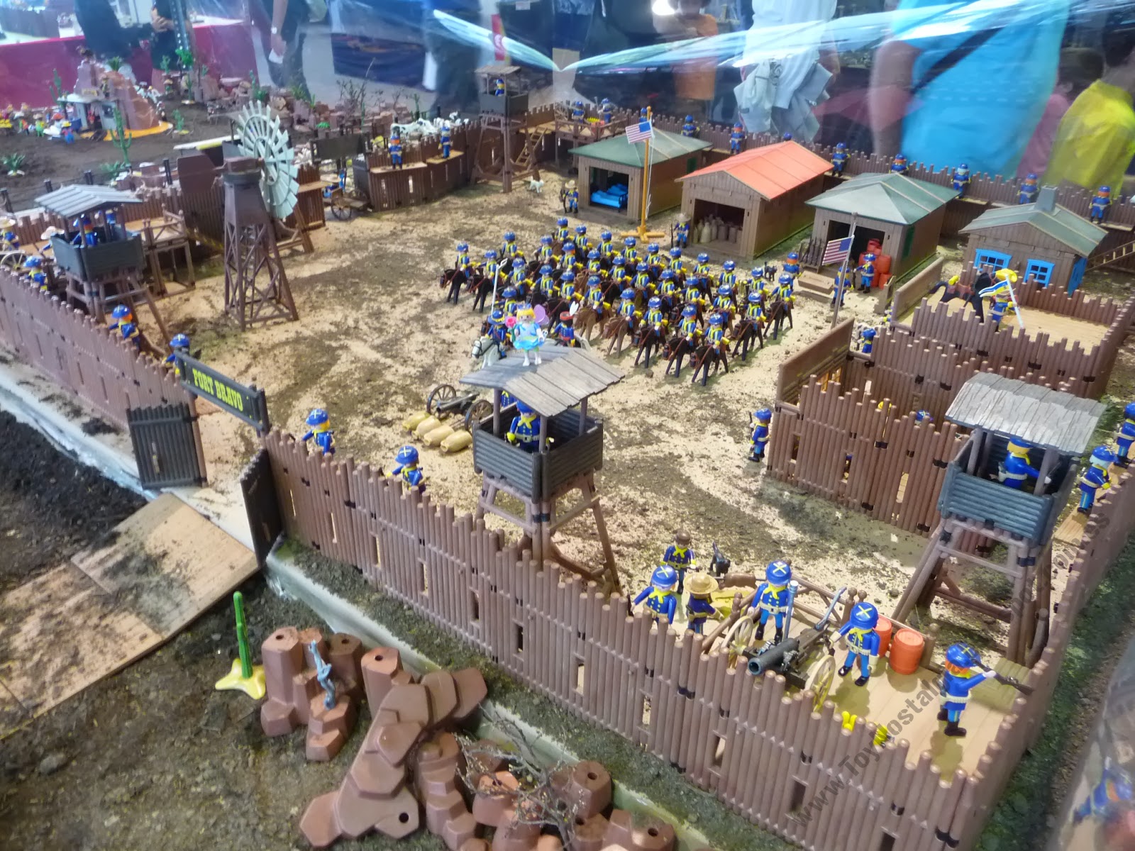 Deux Chaises PLAYMOBIL Style Western - Pour Décorer Votre Ferme, Jardin Ou Crèche