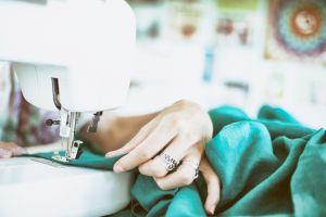 Parceria entre ABVTEX e Senai Cetiqt beneficia cadeia produtiva da moda Parceria entre ABVTEX e Senai Cetiqt beneficia cadeia produtiva da moda