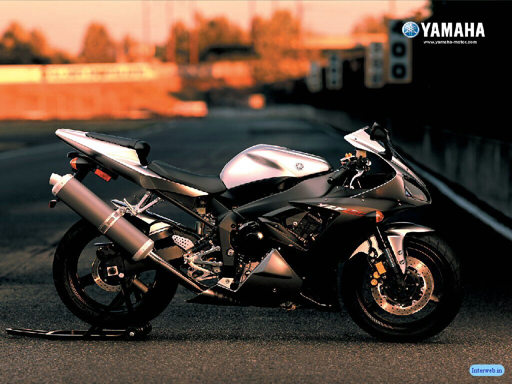 yamaha latest sports bike