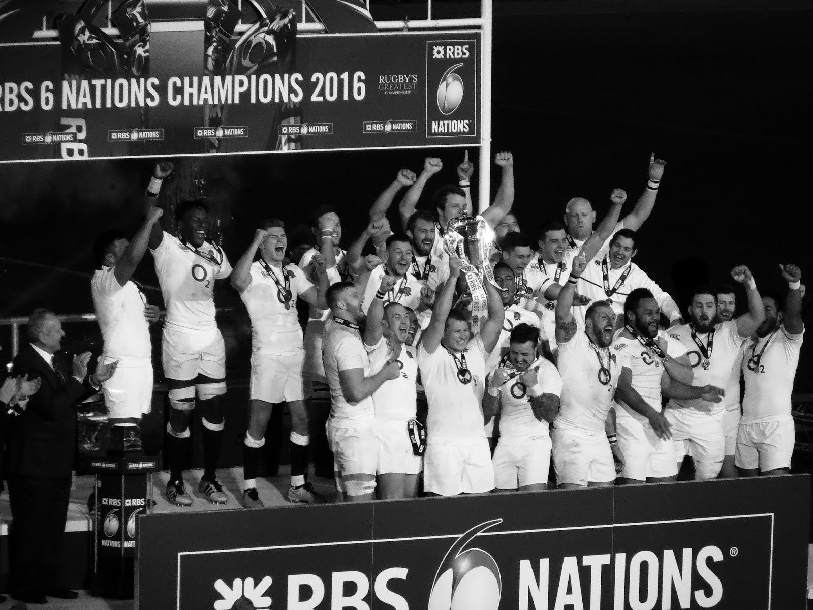 Out On The Full Grand Slam Winners 2016 England Rugby