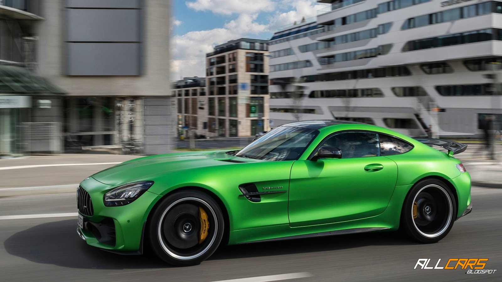 AMG GTR Pro 2020