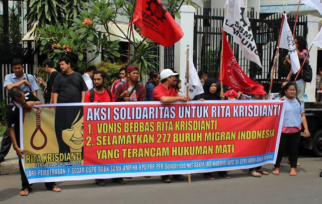 Aksi SBMI - PPRI "Save Rita" di Kedutaan Malaysia