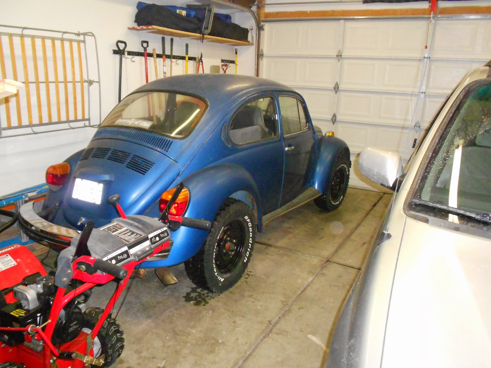The Bug Boys Replacing a VW Bugs clutch cable and bowden tube.