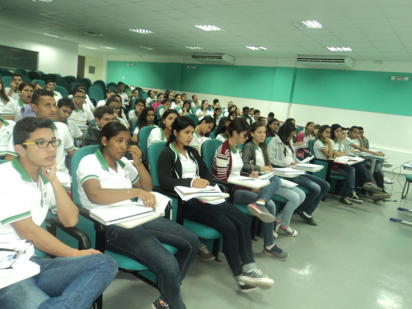 ENEM: 2015: Estudante que já fizeram o exame dão dicas a candidatos que