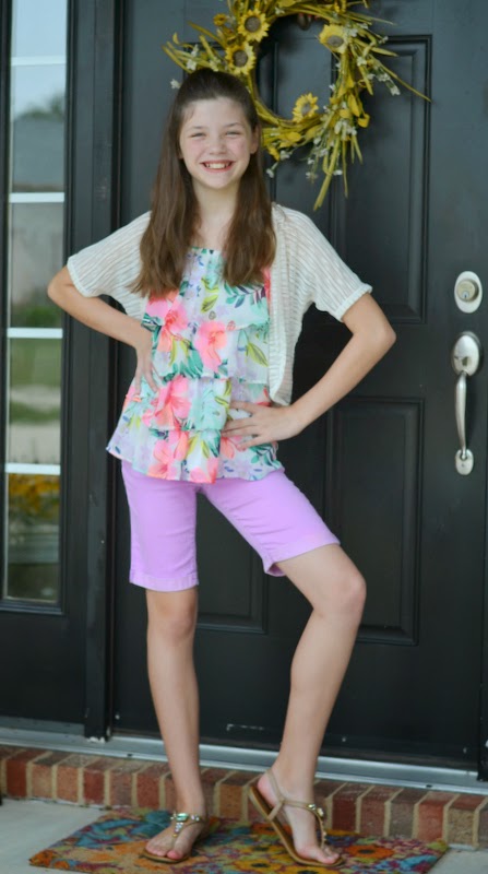 ...Loving Lifes Little Things...: {First Day of School :: 2014}