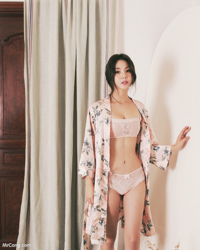 Beautiful Lee Chae Eun in October 2017 lingerie photo shoot (98 photos) photo 1-19