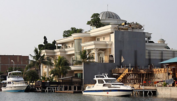 Wisata Pantai Mutiara Pluit