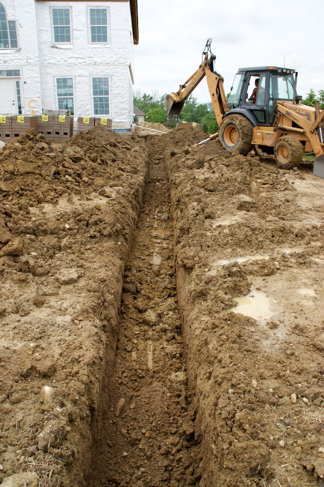 Building our Heavenly Highgrove Day 45 Insulation and Sump Pump Drain