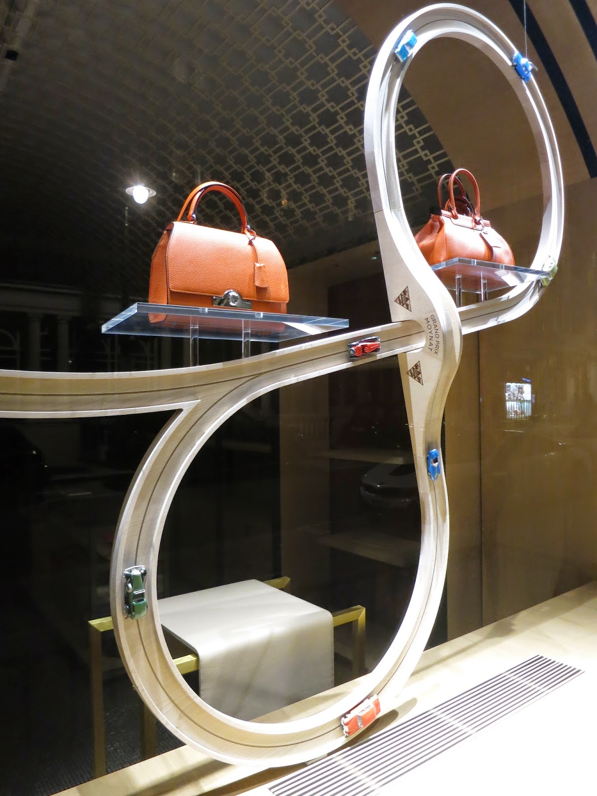 RetailStoreWindows.com: Moynat, London