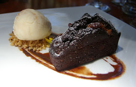 Black Spur Inn, Narbethong, chocolate brownie