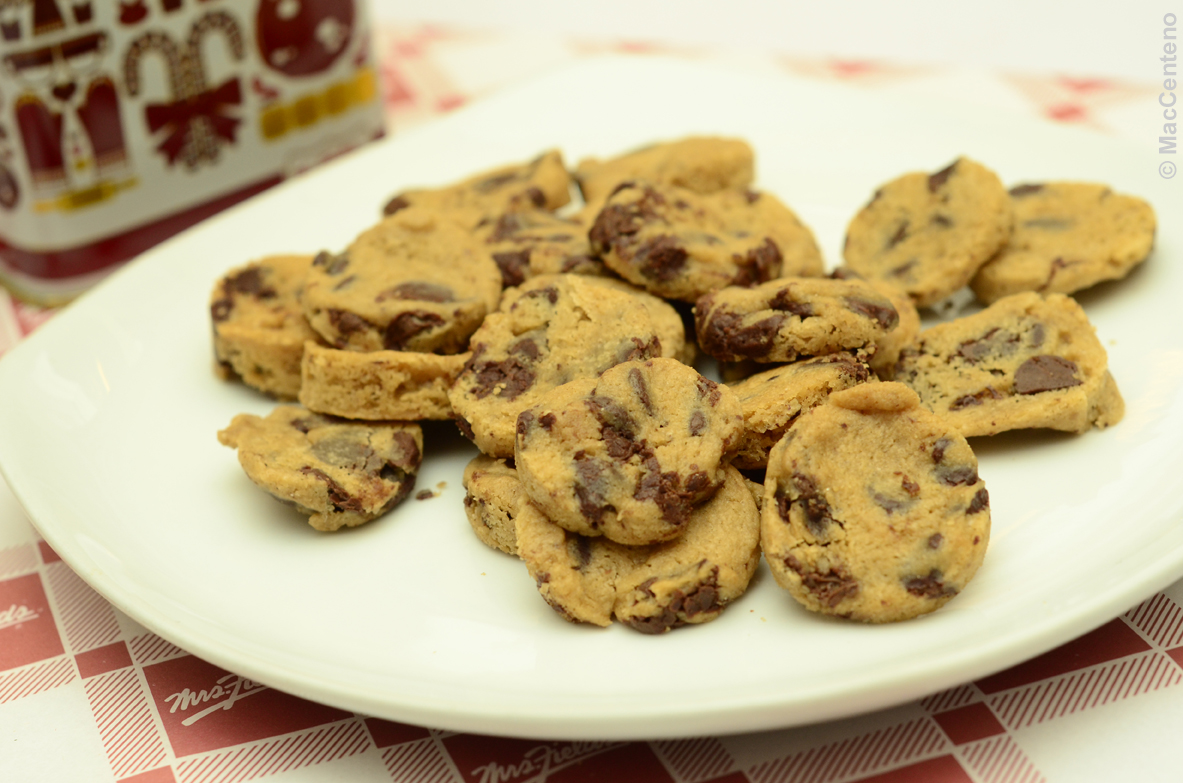 mac centeno Cookie Nibblers and Brownies at Mrs Fields