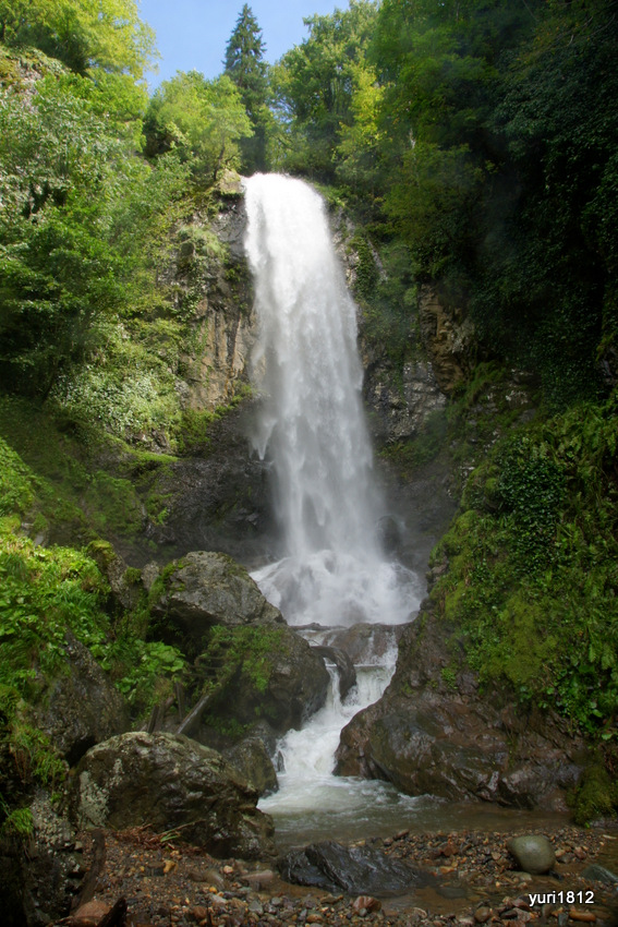 Водопад Намонастреви