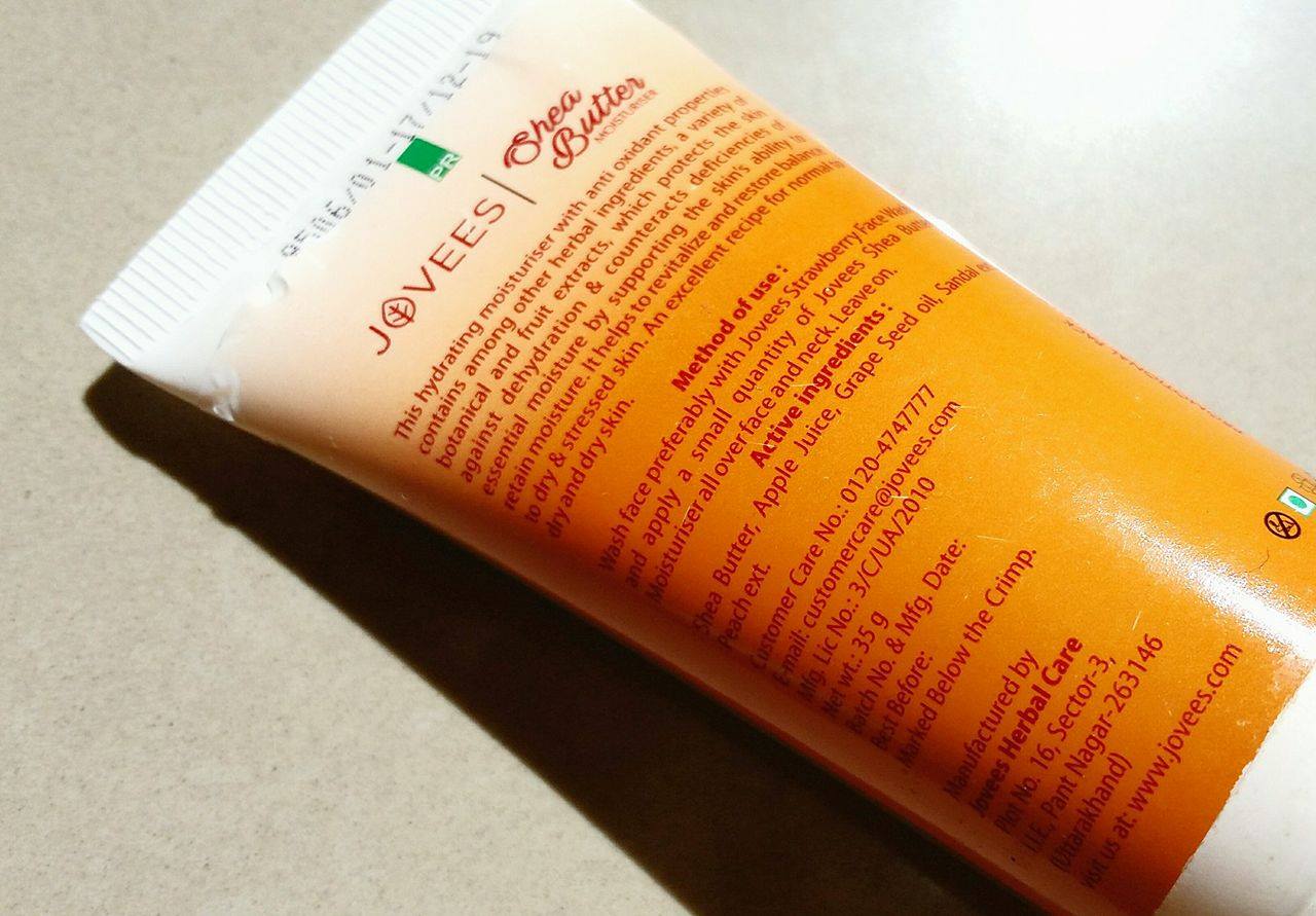 Review // Jovees Shea Butter Moisturizer Rich Cream with Fruit Extracts