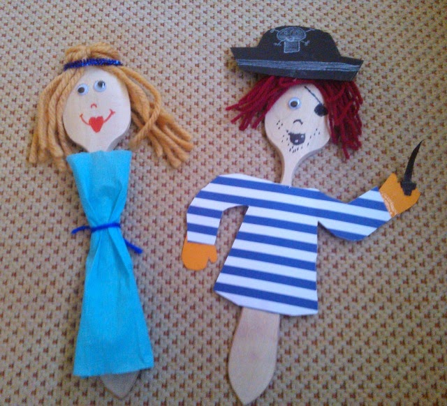 princesa y pirata hechos con una cuchara de madera en Diy show funkypatch