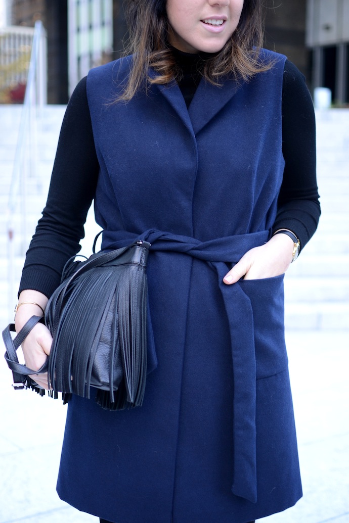 Hudson's Bay Topshop sleeveless coat navy blue and black fashion blogger Vancouver