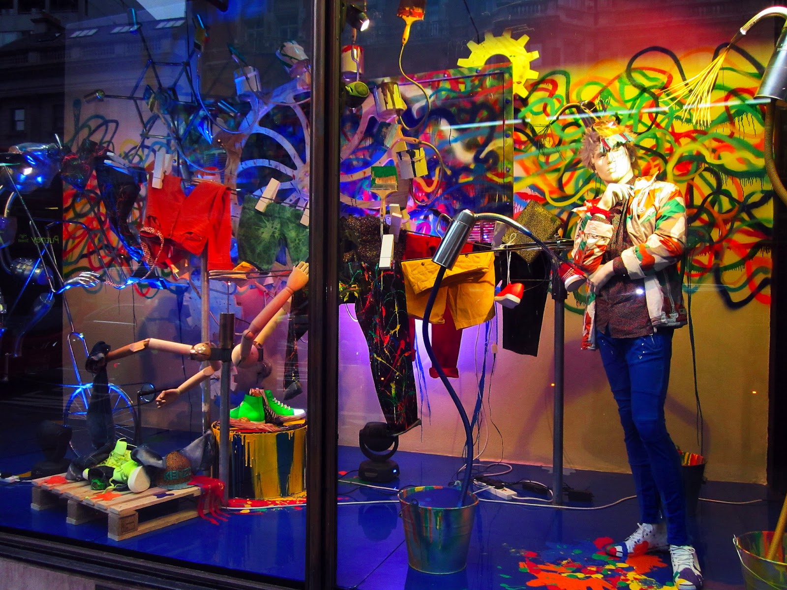Art and Mechanics: Harvey Nichols' April window display - Style Wanderings