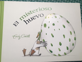 El misterioso huevo, Emily Gravett, picarona, ediciones obelisco, cuento, cuento infantil, album ilustrado, libro, libros 2019,