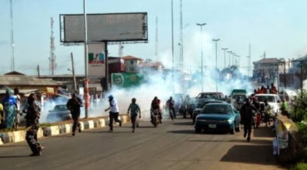 pdp thugs attack apc lagos pdp thugs attack apc lagos