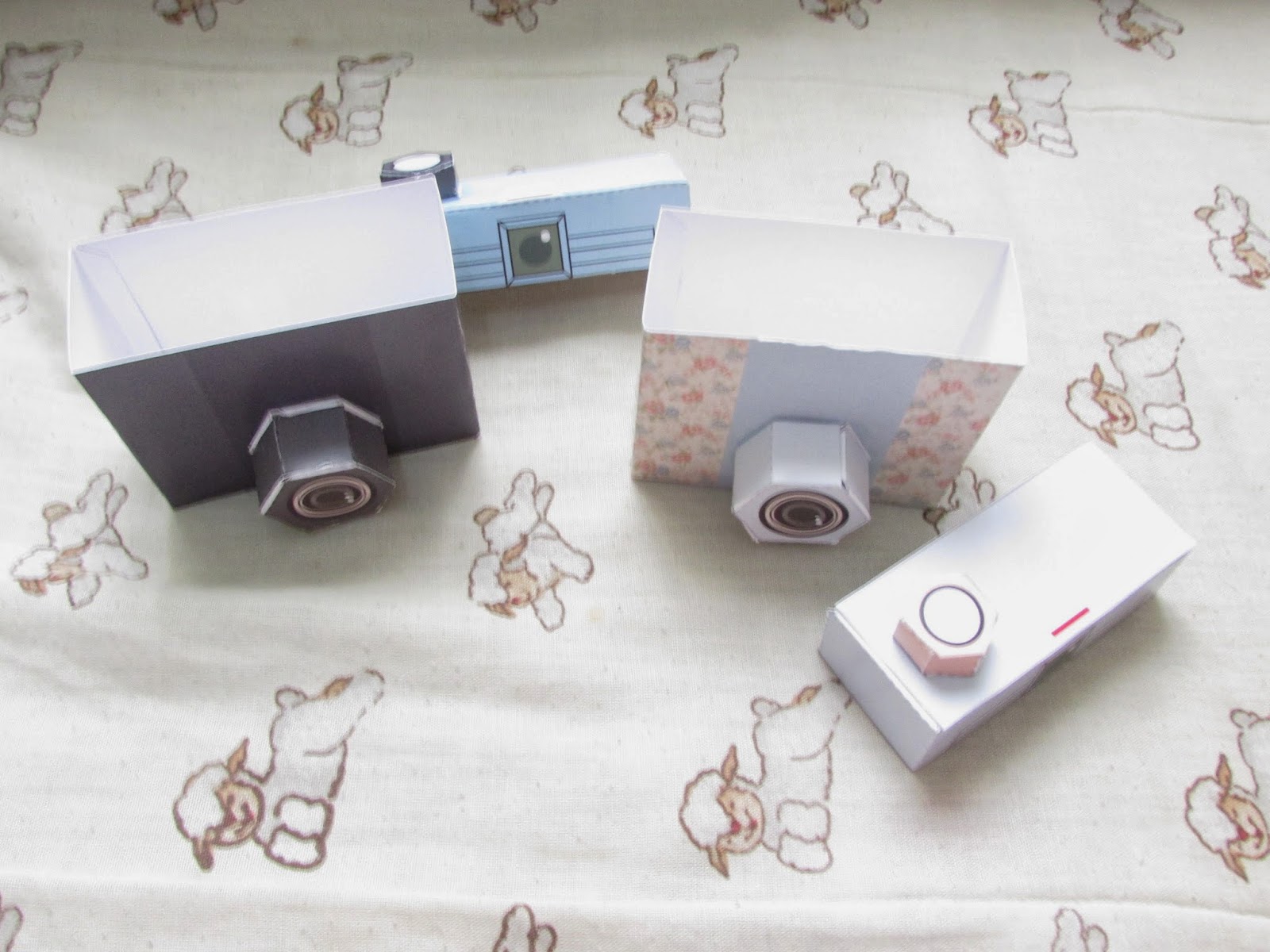 D.I.Y: Paper Toy Câmera | Stragonapolina