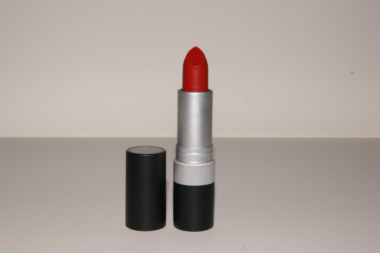 Revlon Really Red Matte Lipstick Review | The Sunday Girl