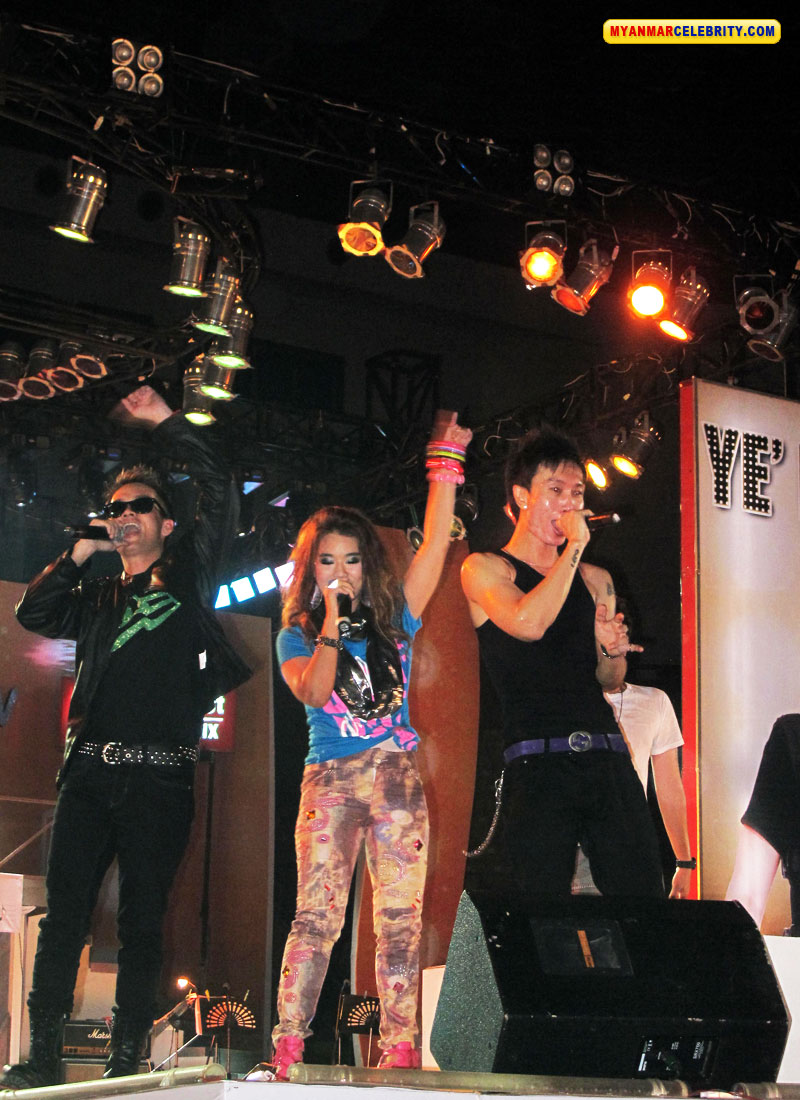 Ye Lay: One Man Show - Photo Album 1