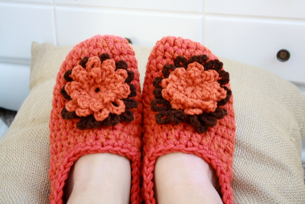Love. Laugh. Sew.: crochet slippers