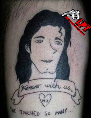 Tatuaje horrible de Michael Jackson
