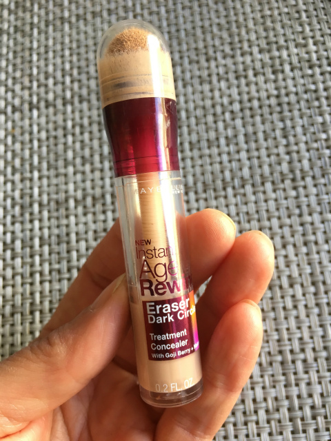 アメリカと日本の使える製品 便利な情報 手を汚さず しみくすみをカバーするクッションコンシーラー