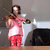 Niña violinista tocará mejor gracias a prótesis diseñada por estudiantes