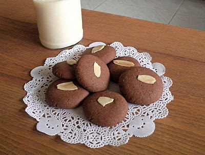 Eggless Nutella Cookies Recipe @ treatntrick.blogspot.com